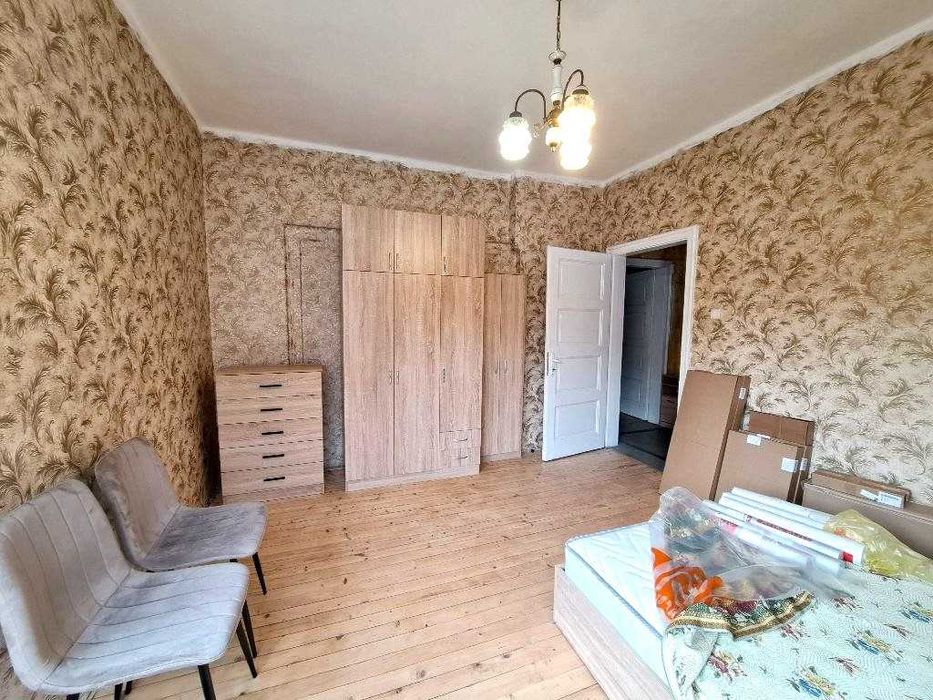 Дава се под наем Двустаен апартамент в София, Център - 90 кв.м за 598.23 € - Снимка #3