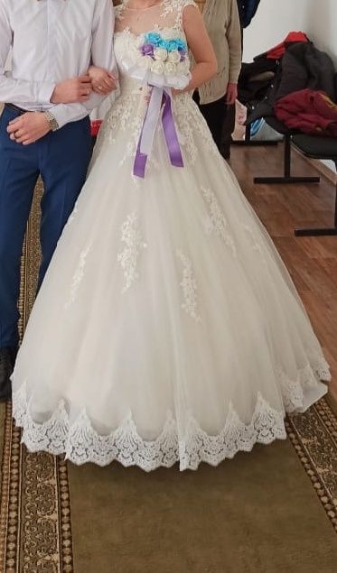 Кішкентай су перісі (порно видеодан құрастырылған)