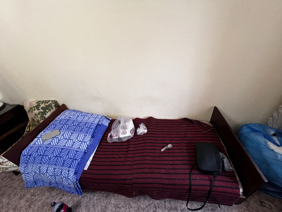 Мебель отдам даром