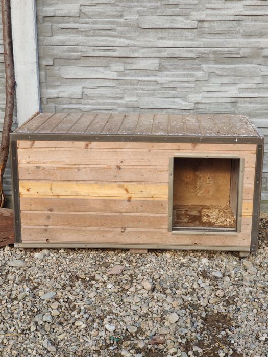 De vanzare cusca izolata termic