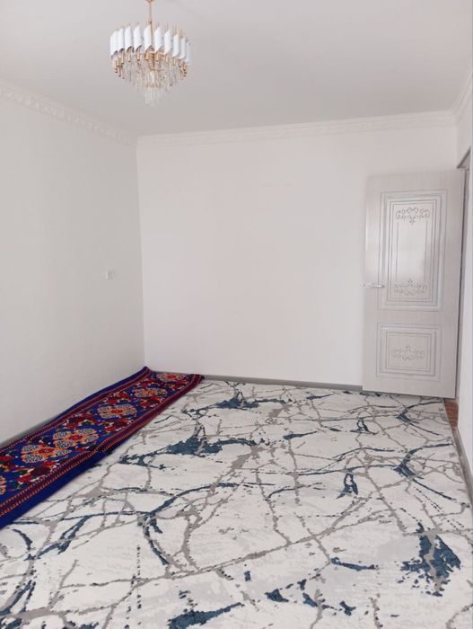 Карат кафе ёнида 1 хонали квартира ижарага берилади