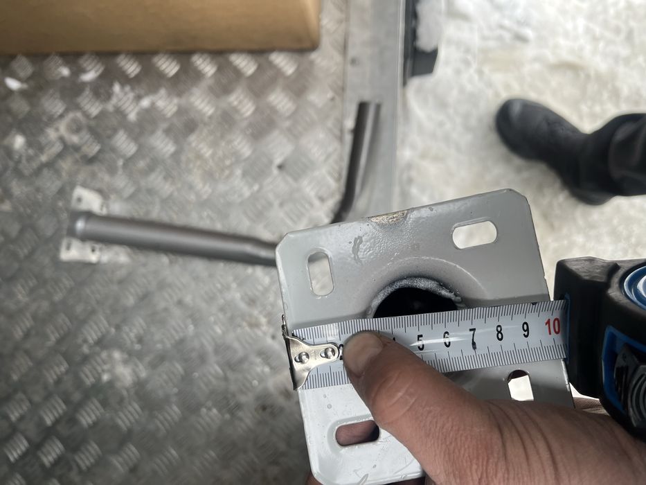 Кронштейн универсальный