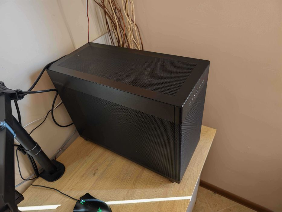 Компютър + 2k Монитор / Ryzen 5 7600, Rtx 4070 Super, 32GB DDR5 ram, 1TB NVMe
