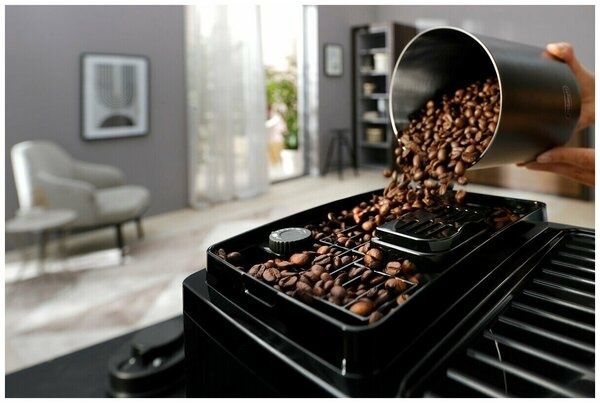 Автоматическая кофемашина DeLonghi ECAM 220.21 B, чeрный