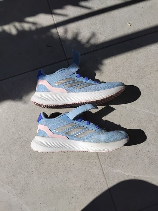 Детски маратонки Adidas за момиче
