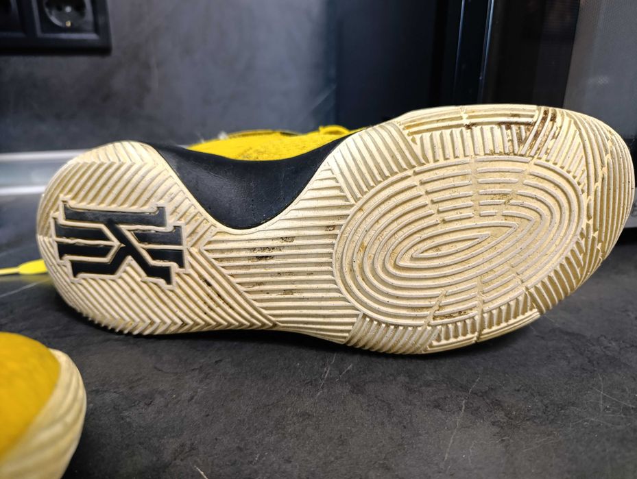 Баскетболни маратонки NIKE