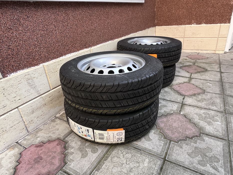 Vand caucucuri cu jante tabla noii