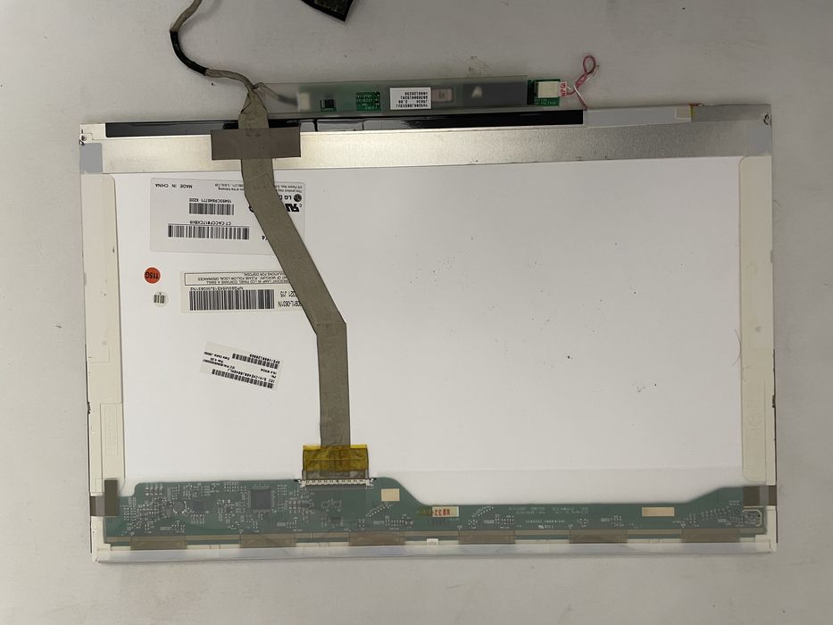 Продаётся матрица 15,4 дюйма