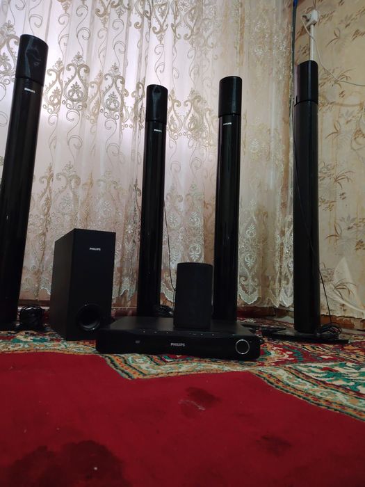 Продаю Акустические колонки Philips кинотеатр,в идеальном состоянии .