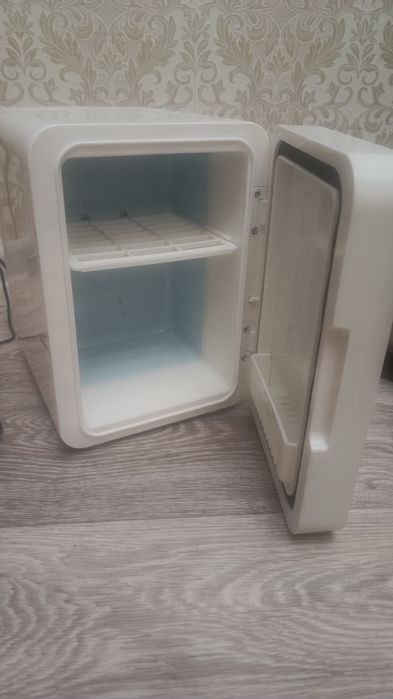 Холодильник для косметики