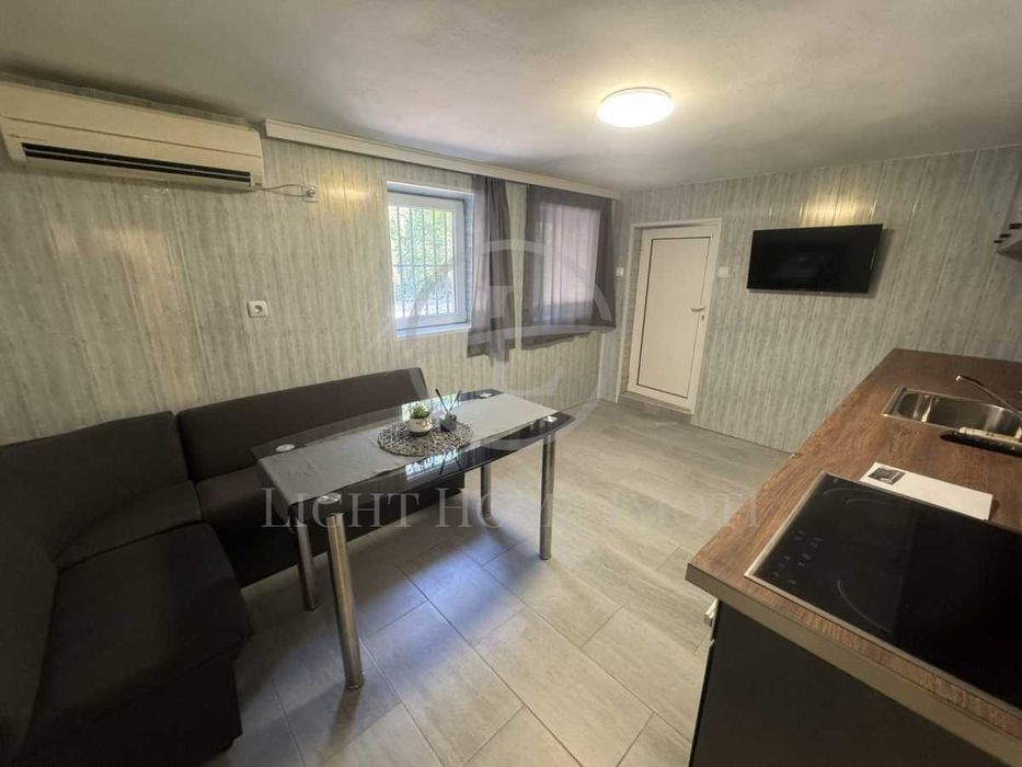 Продава се Двустаен апартамент в Пловдив, Център - 45 кв.м за 2178 €/кв.м - Снимка #1