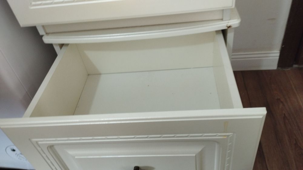 Мебель  Шифонер и шкаф