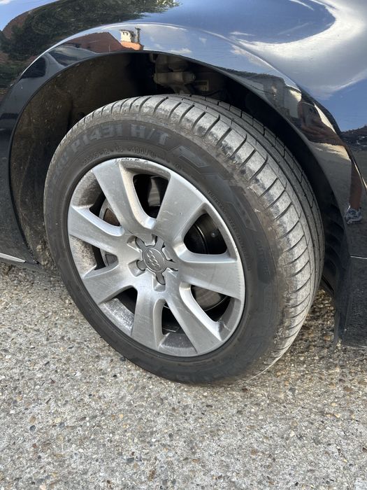 ауди А8 гуми джанти 18