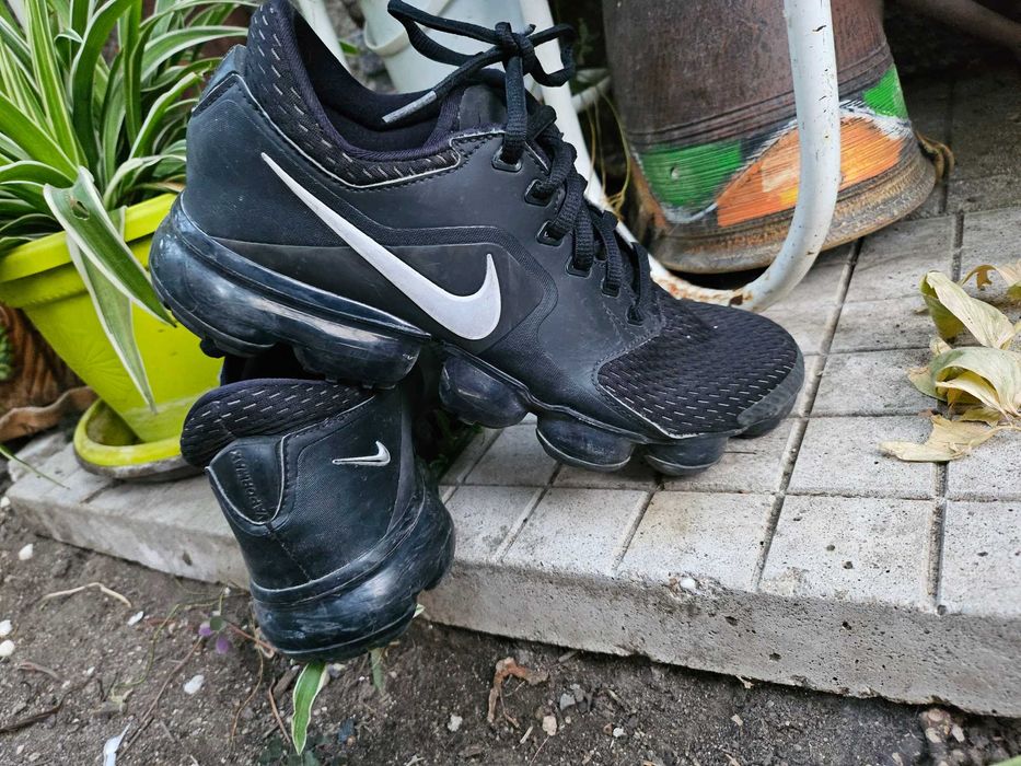 Маратонки Nike черни 38.5