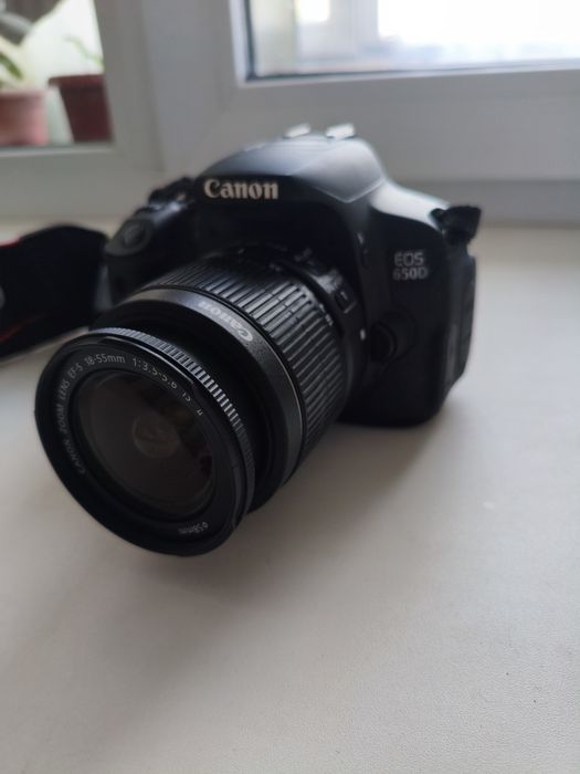 Продам фотоаппарат Canon 650d