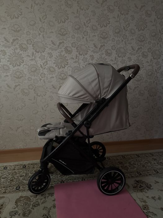 Kidillo коляска прогулочная