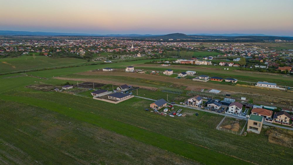 Teren 511mp în Cihei cu PANORAMĂ spre Oradea - UTILITĂȚI, P.U.Z., C.U.