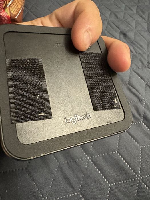 Vand Logitech telecomanda pentru sisteme MeetUp, Rally