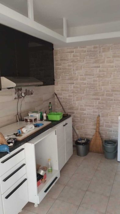 Inchiriez paratament la casa - zona Paltinis