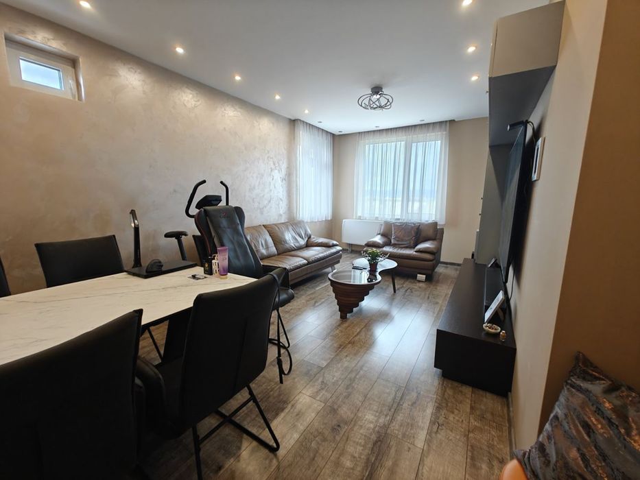 Продава се Тристаен апартамент в София, Връбница 2 - 120 кв.м за 2417 €/кв.м - Снимка #2