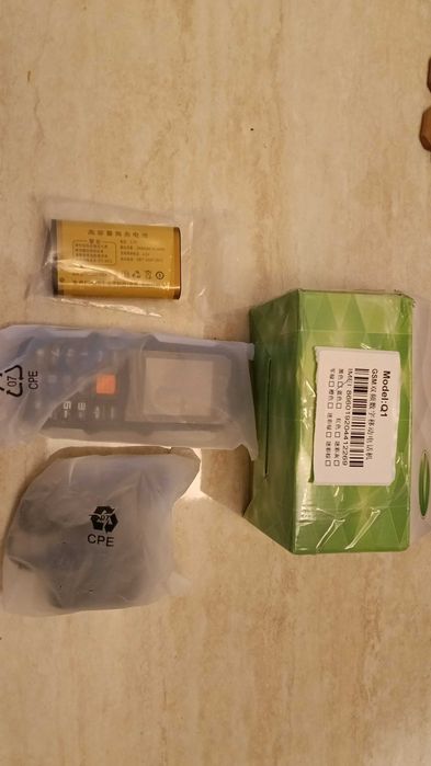 Telefon GSM Q1 - cartela Digi - perfect pentru seniori - NOU !