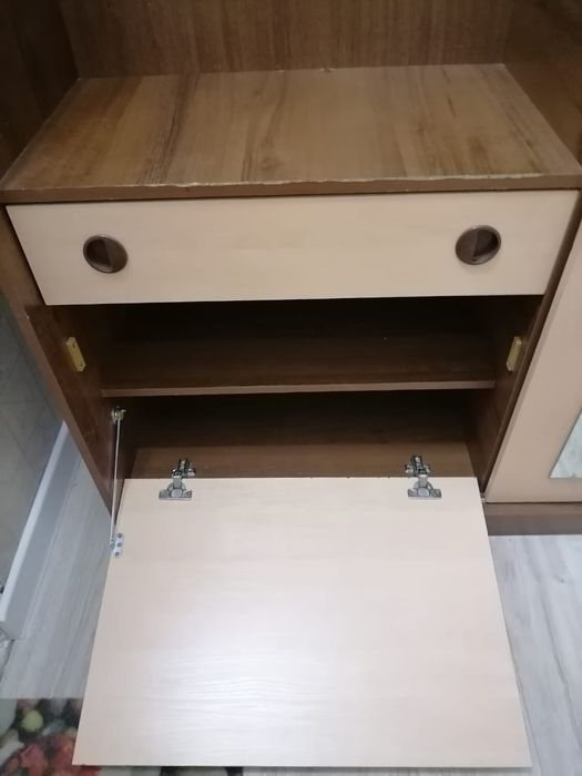 Продам мебель в прихожую