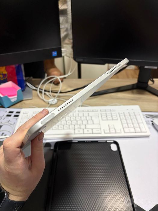 Продаётся Ipad air 4