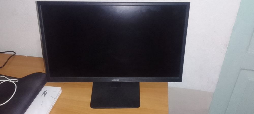 Продам монитор от самсунг 60hz