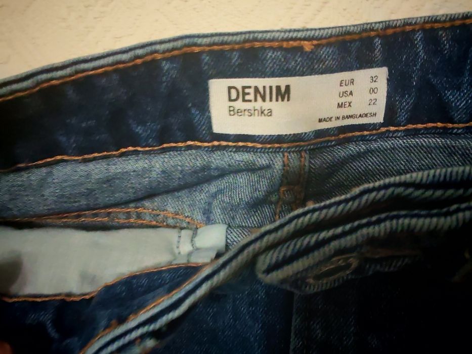 Fustă Bershka mărimea 32 impecabilă