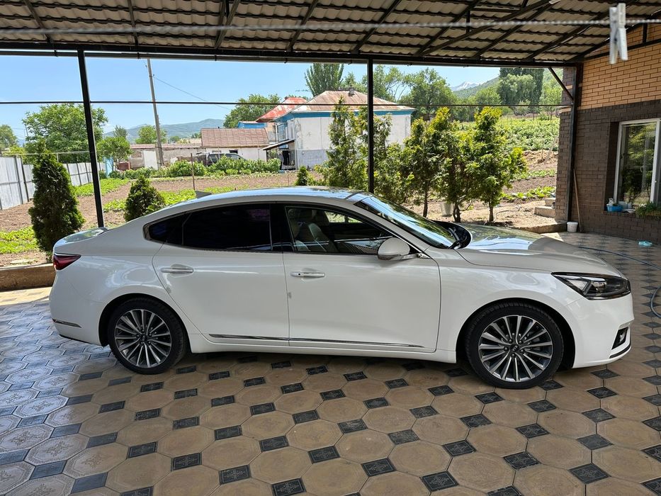 Продам машину Kia K7 2017 год, автомат