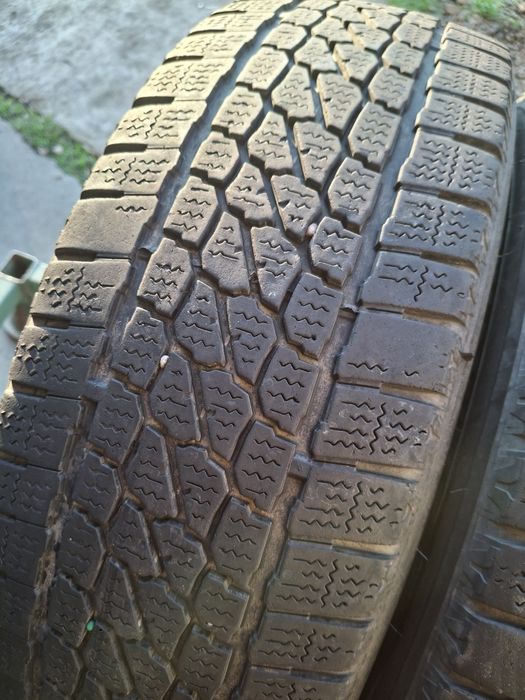2 Anvelope de iarnă   205 65 r16C Firestone