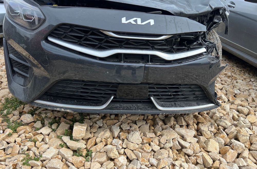 На части KIA PRO CEED 1.5T GDI isg GT-LINE 2024г отлично състояние