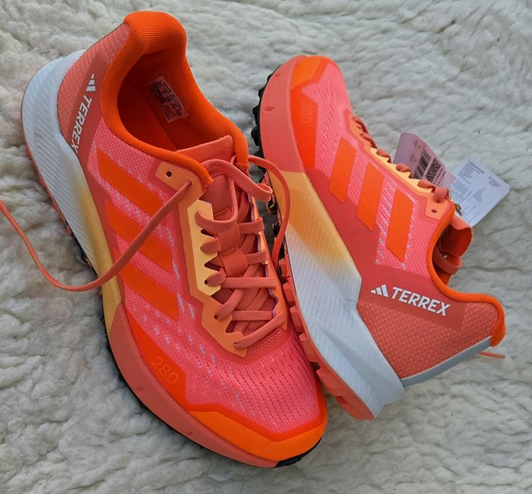 Adidas Terrex оригинални дамски сникърси нови 38 номер