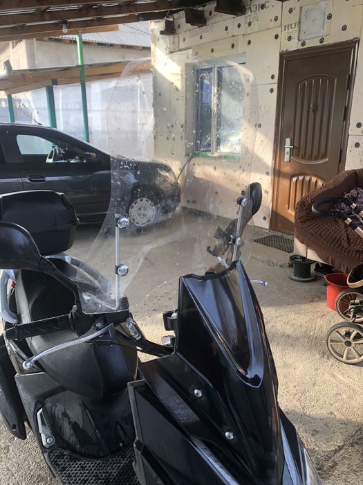 Ветровое стекло для скутер