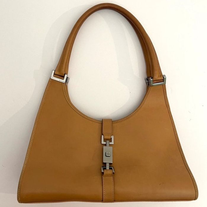 GUCCI оригинална кожена чанта + ТRUSSARDI оригинална кожена чанта