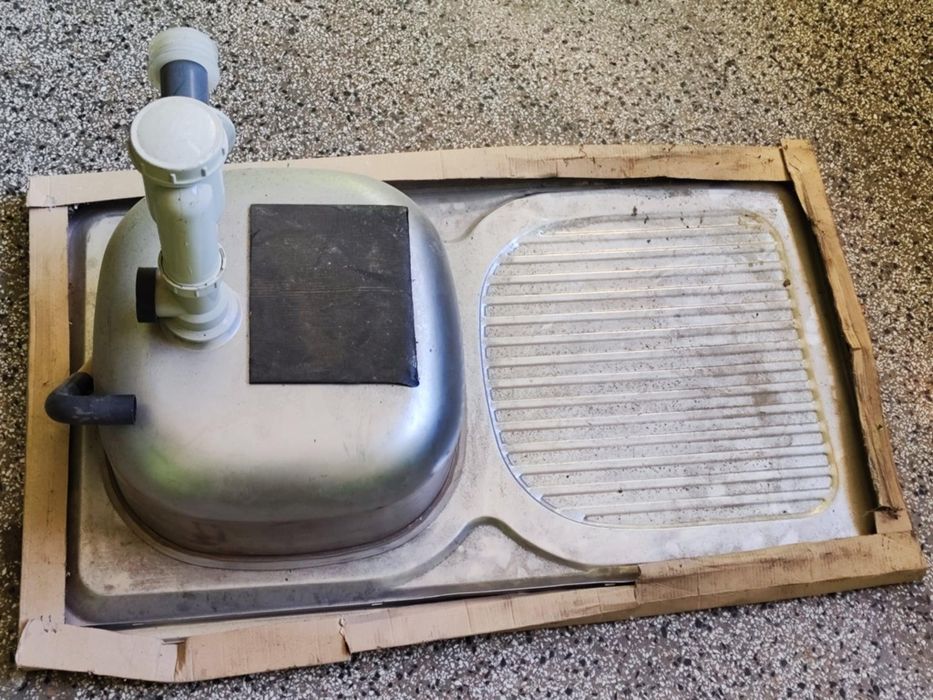 Мивка за кухня Chrom с едно корито и един отцедник