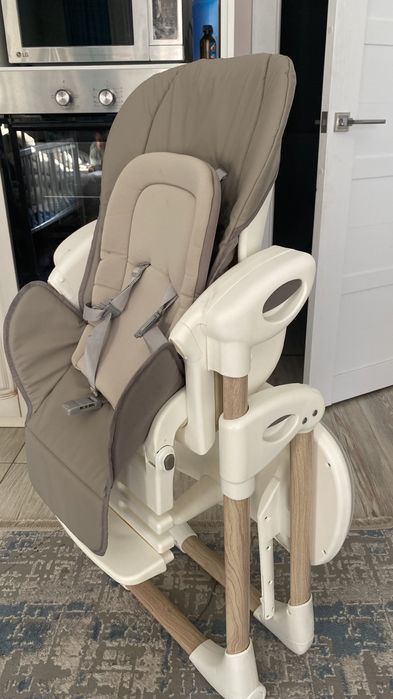 Стол для кормления ребенка