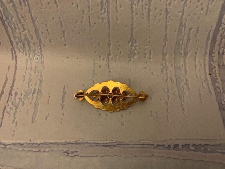 Продам советские брошки