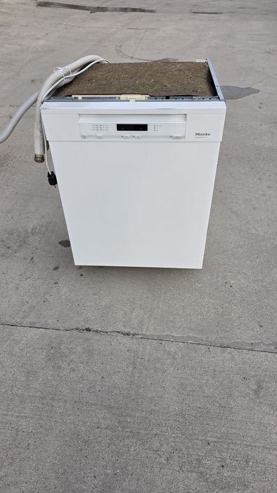 Съдомиялна Miele 60см