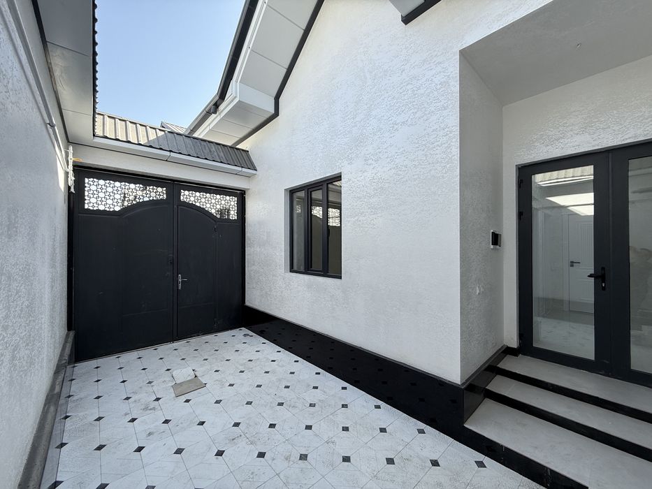 4 хонали евро коттедж сотилади! Сергили Хонобод