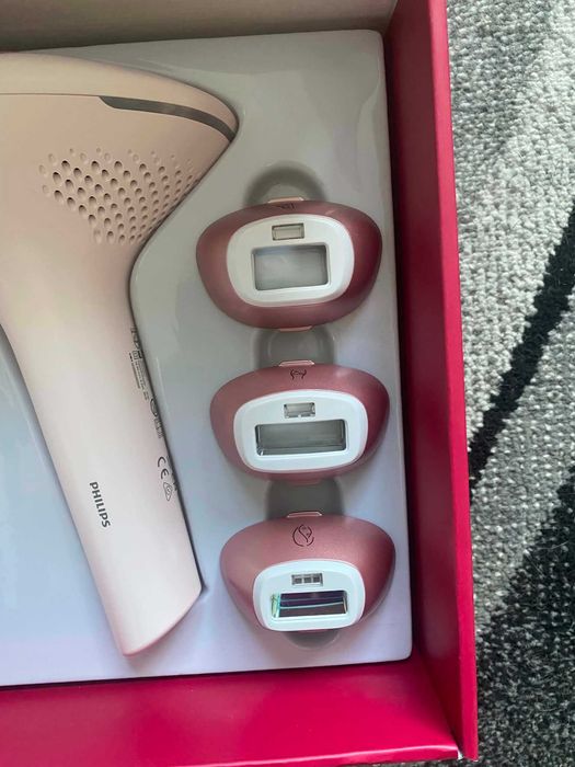 Philips Lumea IPL 9900 Series Фотоепилатор за обезкосмяване със SenseIQ с гаранция