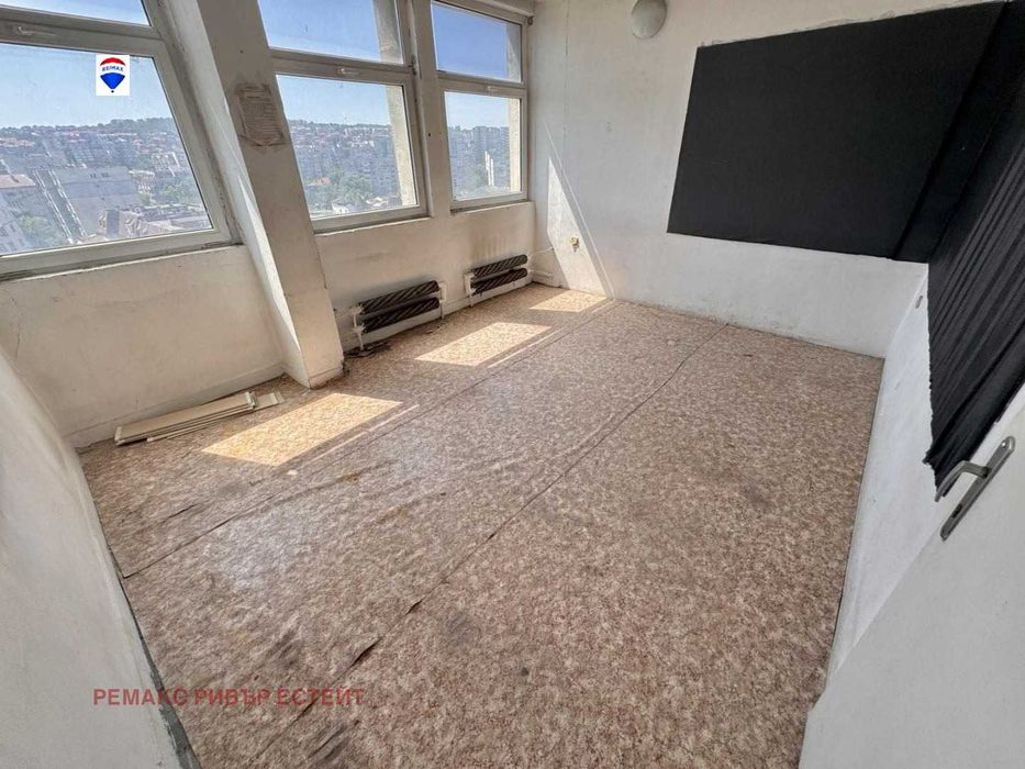Дава се под наем Офис в Русе, Широк център - 200 кв.м за 718.08 € - Снимка #8