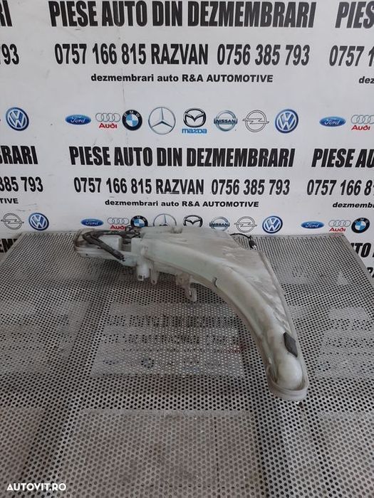 Vas Lichid Parbriz Stropgel Bmw Seria 1 E87 E81 Dezmembrez Bmw E87 E81 2.0 Diesel N47 M47