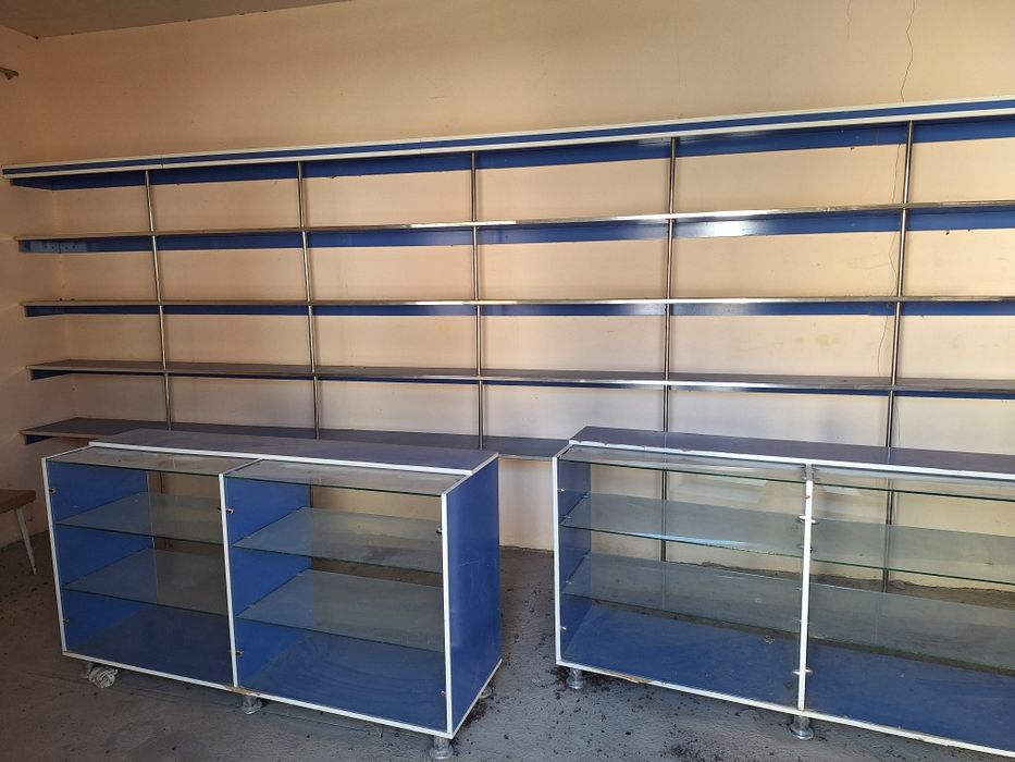 Savdo dukoni uchun polka kassa stoli va stilaj sotiladi