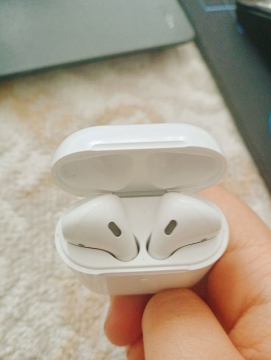 Продам airpods 2 покаления.