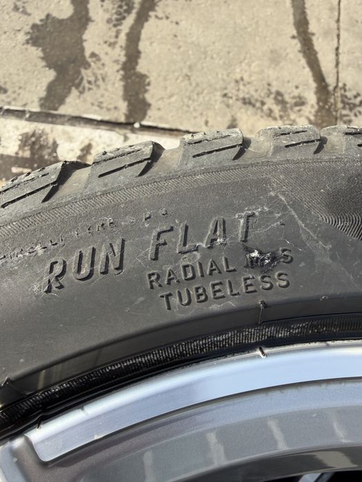 Оригинални BMW джанти 17 цола с гуми Pirelli 225/45/17