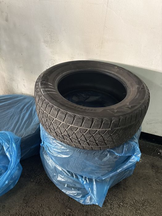 Шины Blizzak DM-V2, 265/60 R18