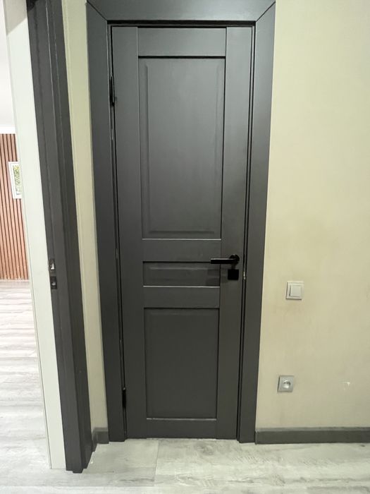 Продам межкомнатный дверь