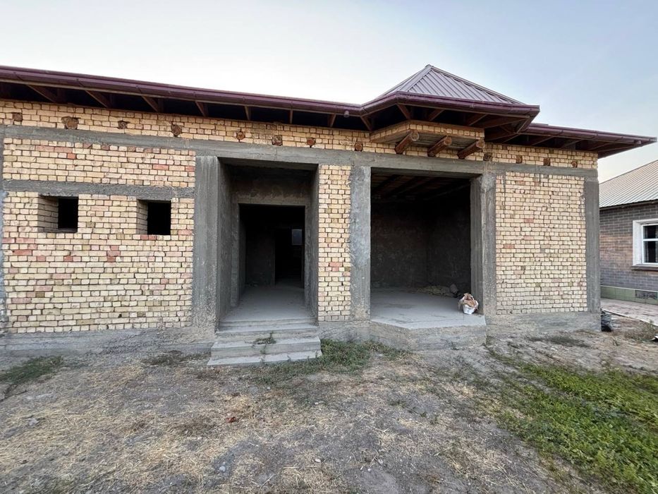 Продается участок 3-сотки, с Коробкой! ЯнгиХаёт, махалля Байнал-Минал!