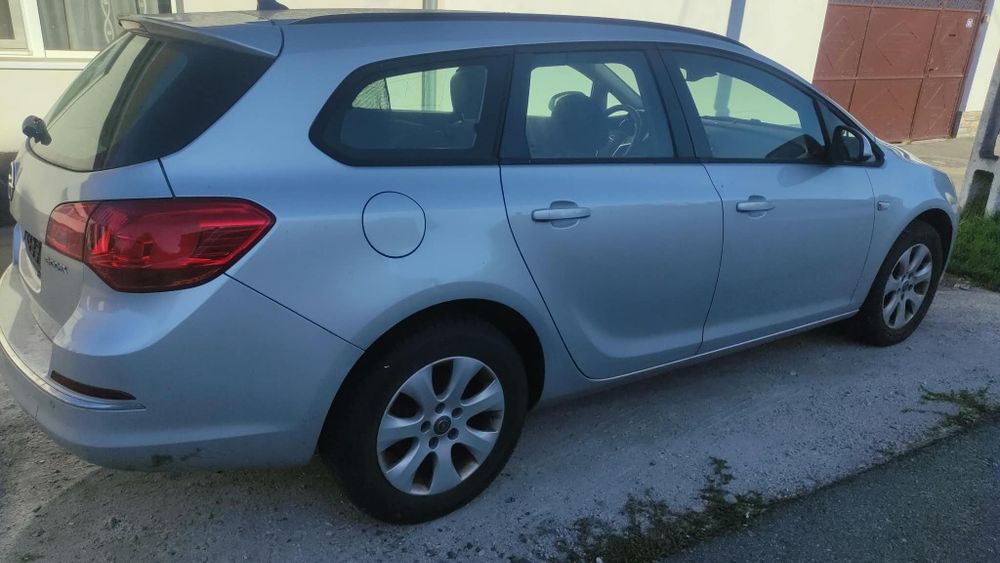 Opel astra j 2016